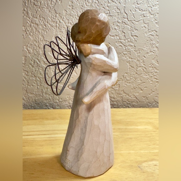 Demdaco Willow Tree Angels Embrace Holding Baby Figurine 5.25" Susan Lordi 2002 - Picture 8 of 13